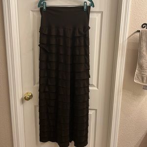 Long brown ruffle skirt. Size L. Lightly used